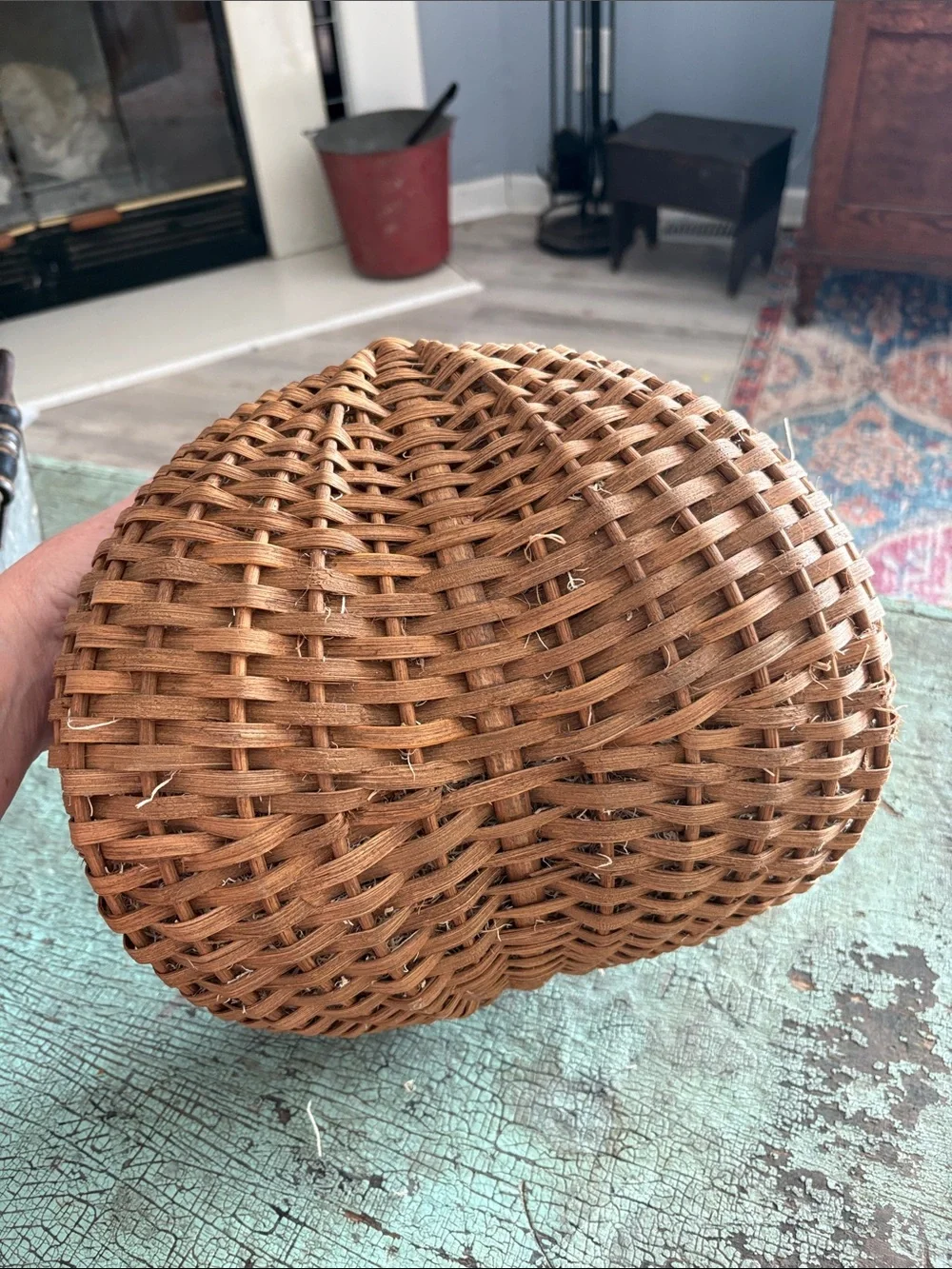 Vintage handwoven buttocks